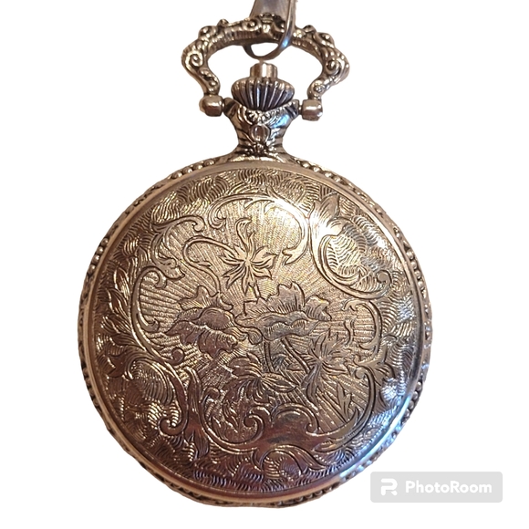 Pocket Watch, Collezio Brand Quartz Statue of Liberty Theme Silver Color EUC - Picture 3 of 8